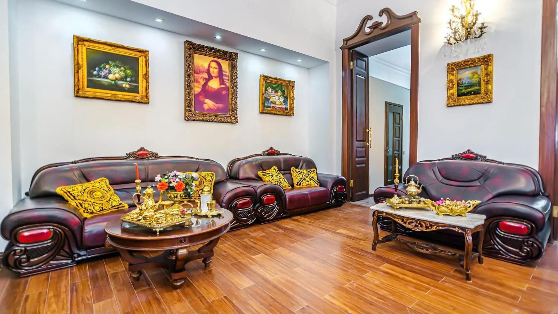 Sera Hotel Baky 4*,
