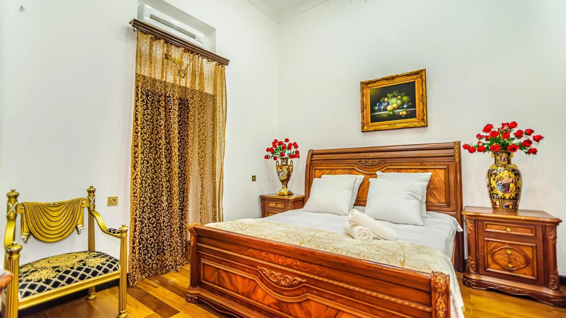 Sera Hotel Baku 4*,